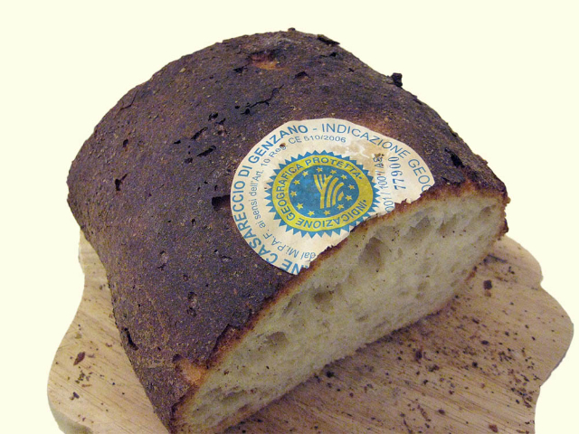 Pão Casareccio de Genzano IGP - Genzano di Roma | Secret World Trip Planner