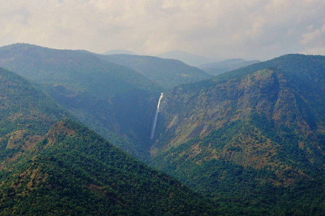 Cascadas de Thalaiyar - Thalaiyar Falls View | Secret World Trip Planner