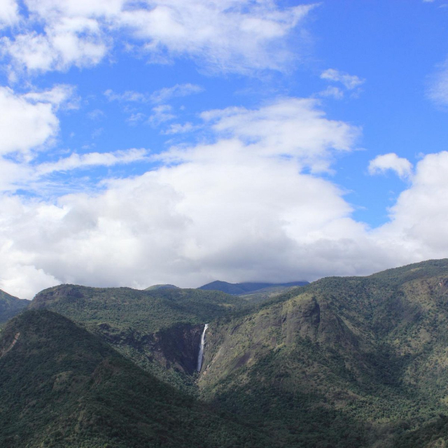 Cascadas de Thalaiyar - Thalaiyar Falls View | Secret World Trip Planner