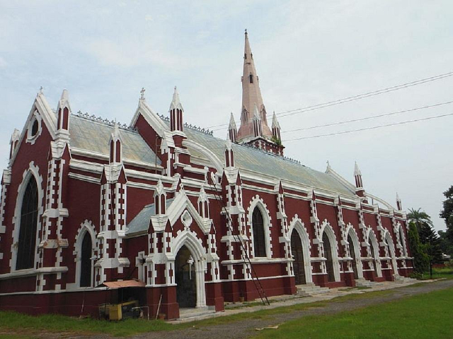 Iglesia Catedral de la Santísima Trinidad - Sialkot | Secret World Trip Planner