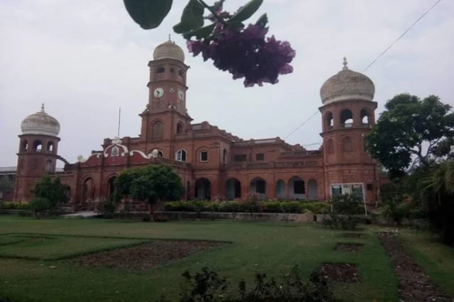 Scuola superiore Sadiq Dane, - bhabhrana | Secret World Trip Planner