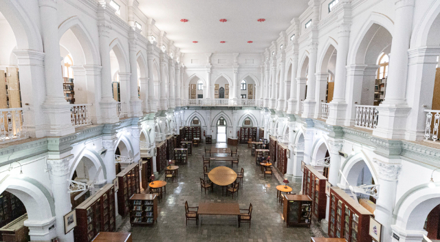 Biblioteca Central de Bahawalpur - Bahawalpur | Secret World Trip Planner