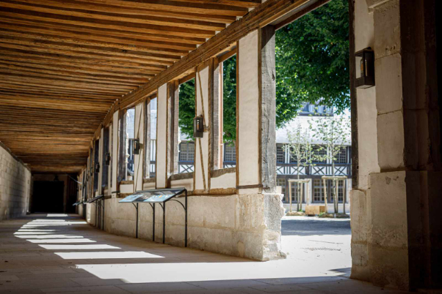 ה-Aître St. Maclou - Rouen | Secret World Trip Planner
