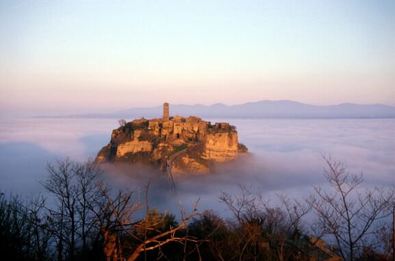 Civita di Bagnoregio เมืองที่กำลังจะตาย - Civita | Secret World Trip Planner