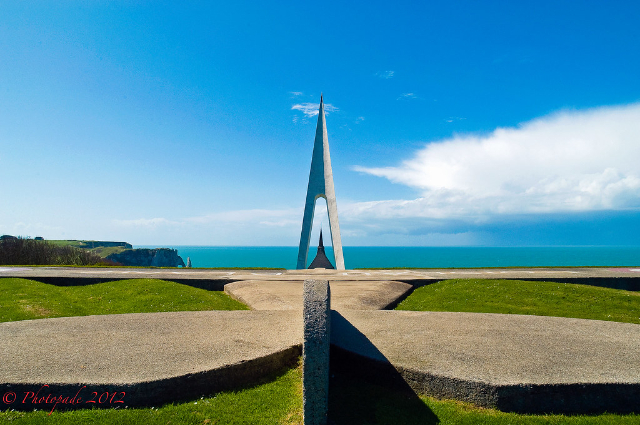 Цагаан шувууны хөшөө - Étretat | Secret World Trip Planner