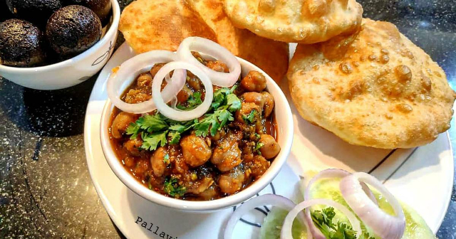 छोले भटूरे - New Delhi | Secret World Trip Planner