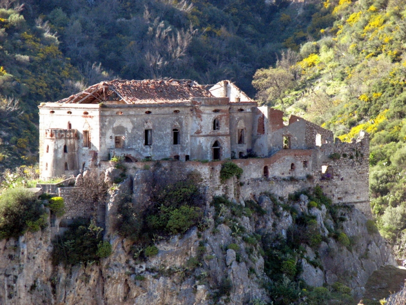 Istana Palizzi - Palizzi | Secret World Trip Planner