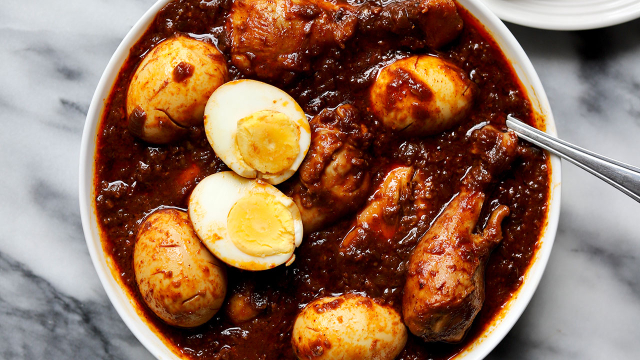 The Ethiopian Special: Doro Wat - Ethiopia | Secret World Trip Planner