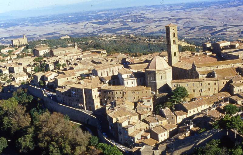 فولتيرا - Volterra | Secret World Trip Planner