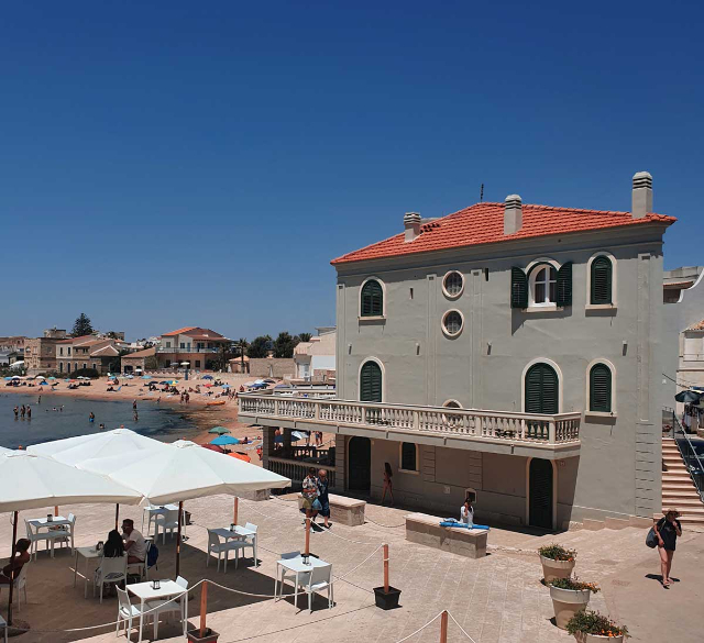 Montalbano को घर - Punta Secca | Secret World Trip Planner