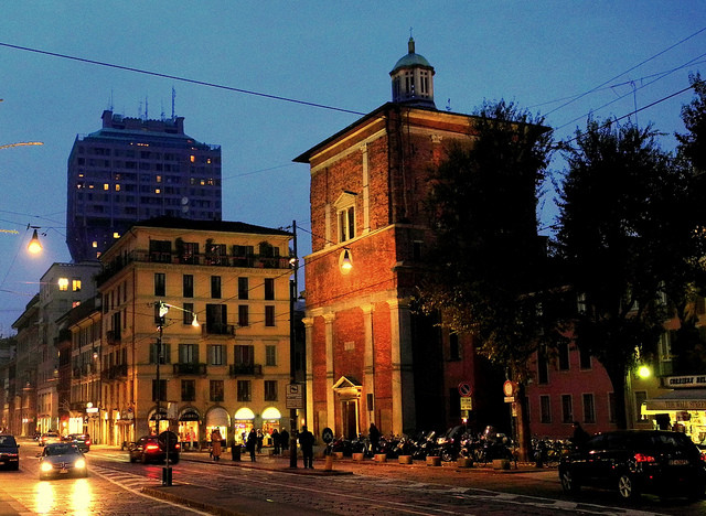 圣纳扎罗马焦雷大教堂 - Milano | Secret World Trip Planner