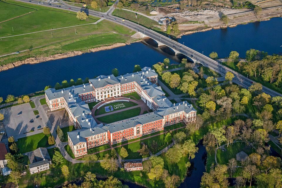 Palast Jelgava oder Palast Mitava - Jelgava | Secret World Trip Planner