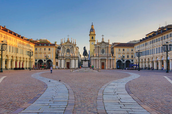 Пиазза Сан Карло - Torino | Secret World Trip Planner