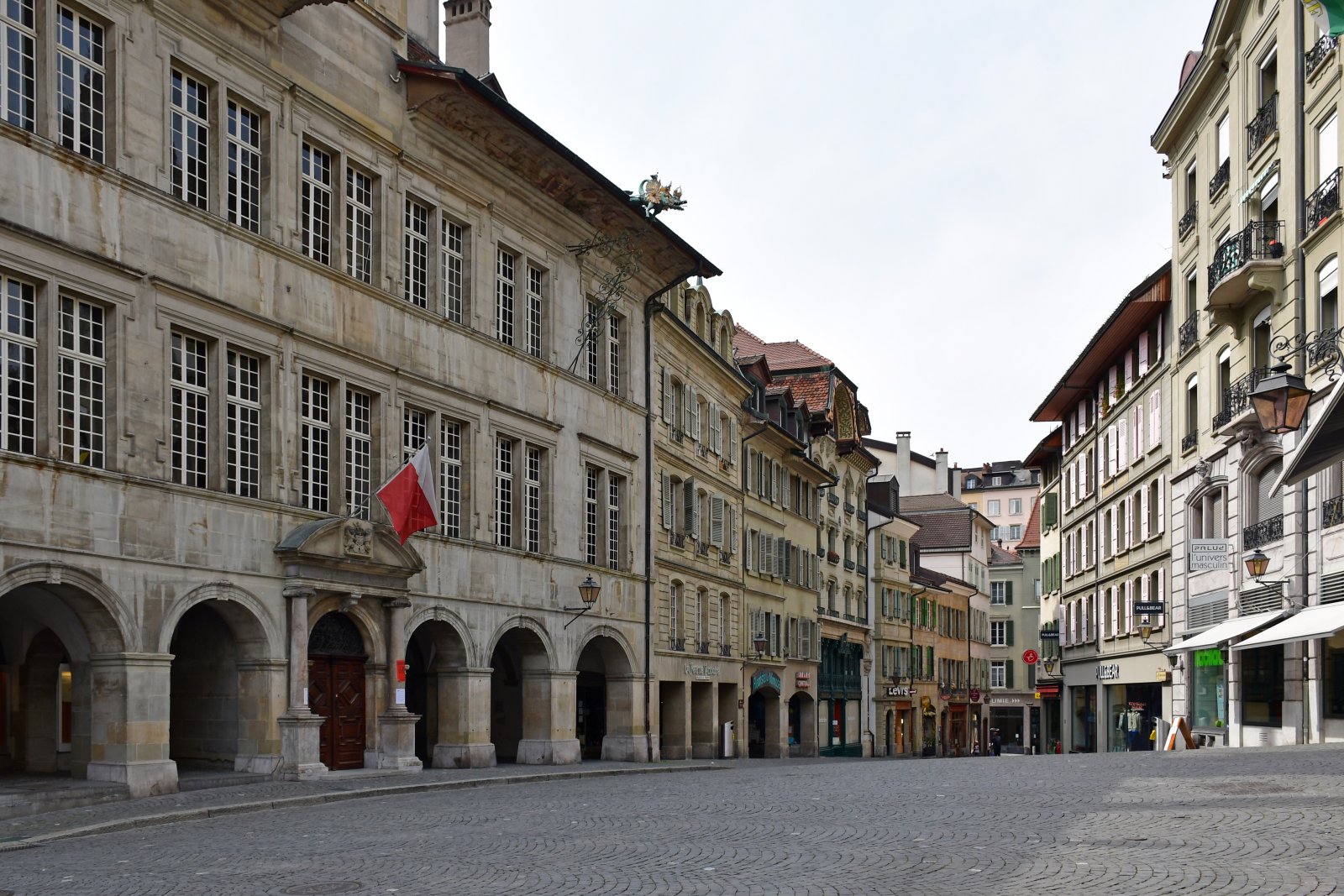 Place de la Palud and the old town of Lausanne - Lausanne | Secret World Trip Planner