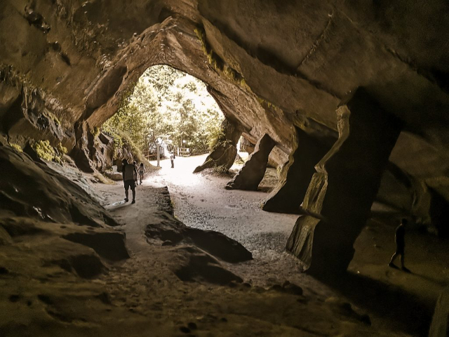Grotten van Caglieron - Via Grotte del Caglieron | Secret World Trip Planner