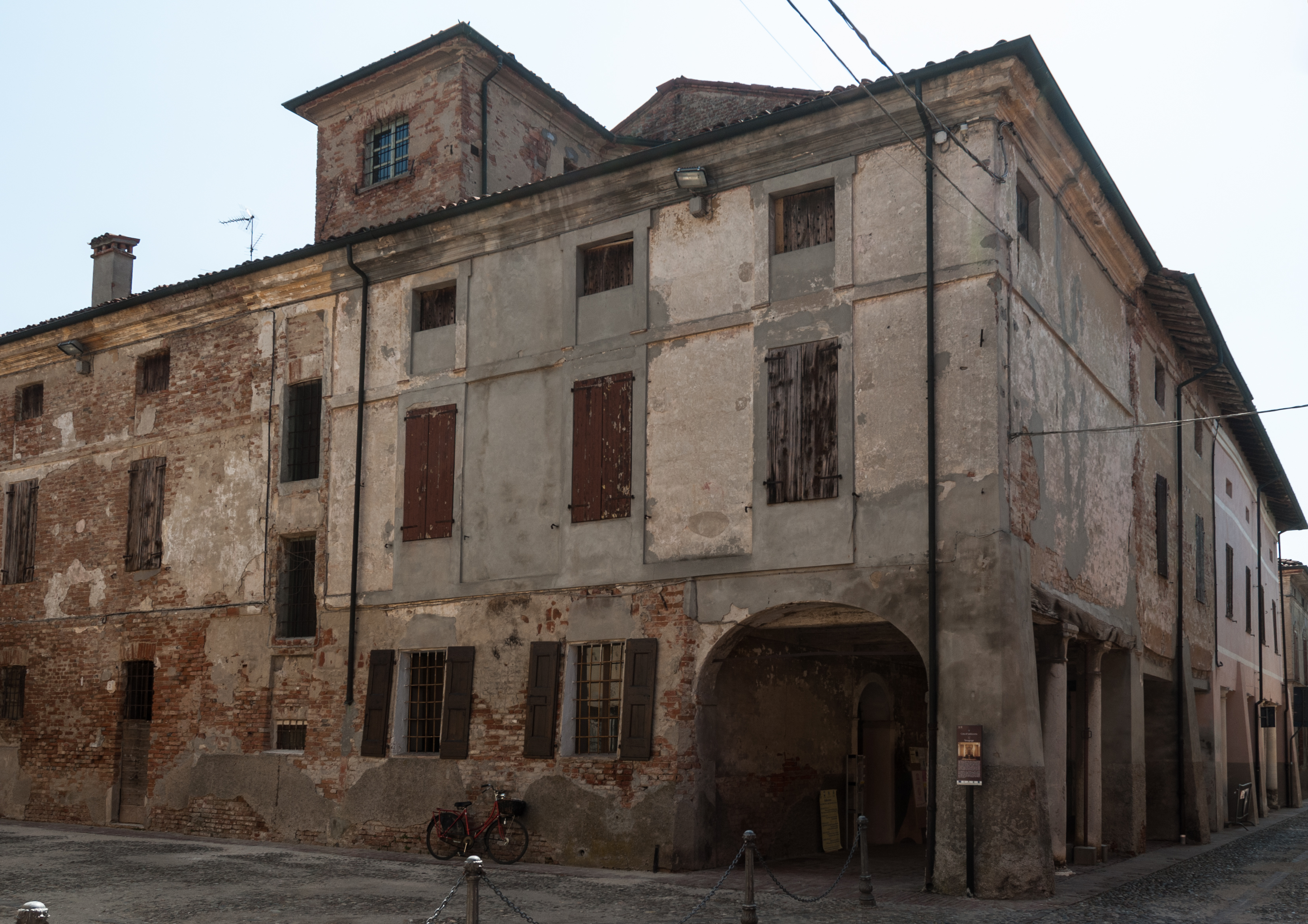 Synagogue of Sabbioneta - Sabbioneta | Secret World Trip Planner