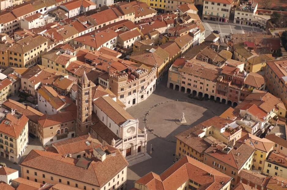 ساحة دانتي أليغييري ، قلب غروسيتو - Grosseto | Secret World Trip Planner