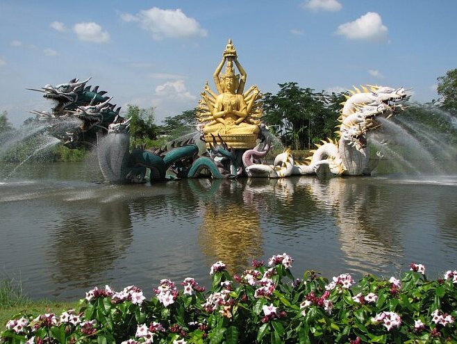 Bodhisattva Avalokiteshvara Fountain, Ancient City - Tambon Bang Pu Mai | Secret World Trip Planner