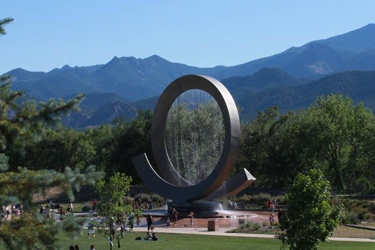 콜로라도 스프링스:연속체,줄리 펜로즈 분수 - Colorado Springs | Secret World Trip Planner