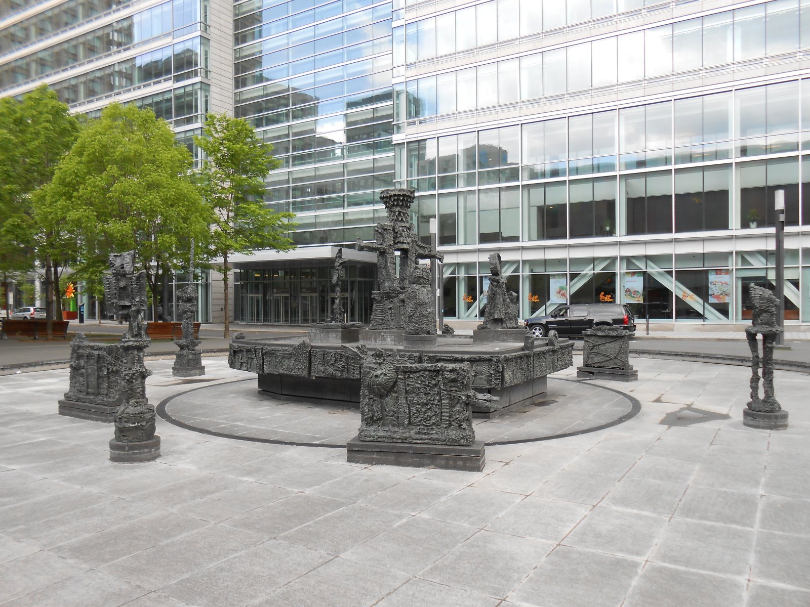 Montreal lan La Joute (ing joust )dening Jean-Paul Riopelle - Montréal | Secret World Trip Planner