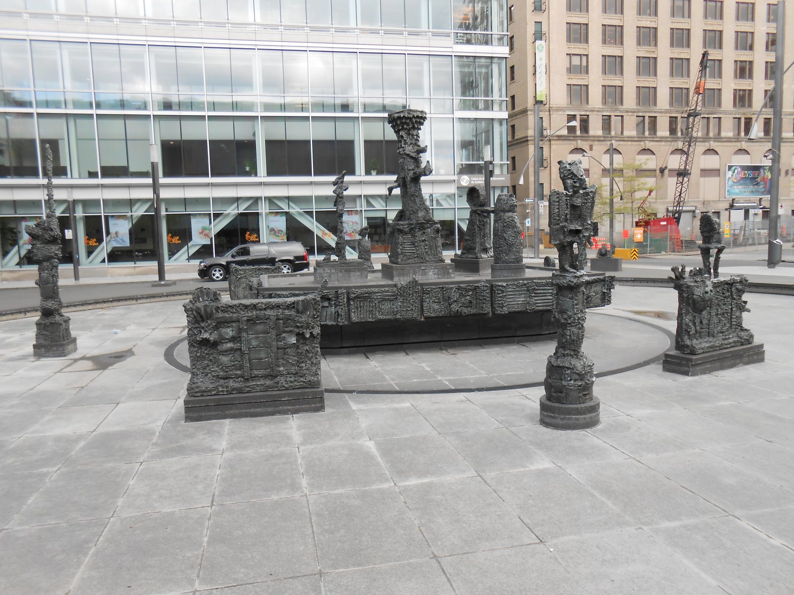 Montreal lan La Joute (ing joust )dening Jean-Paul Riopelle - Montréal | Secret World Trip Planner