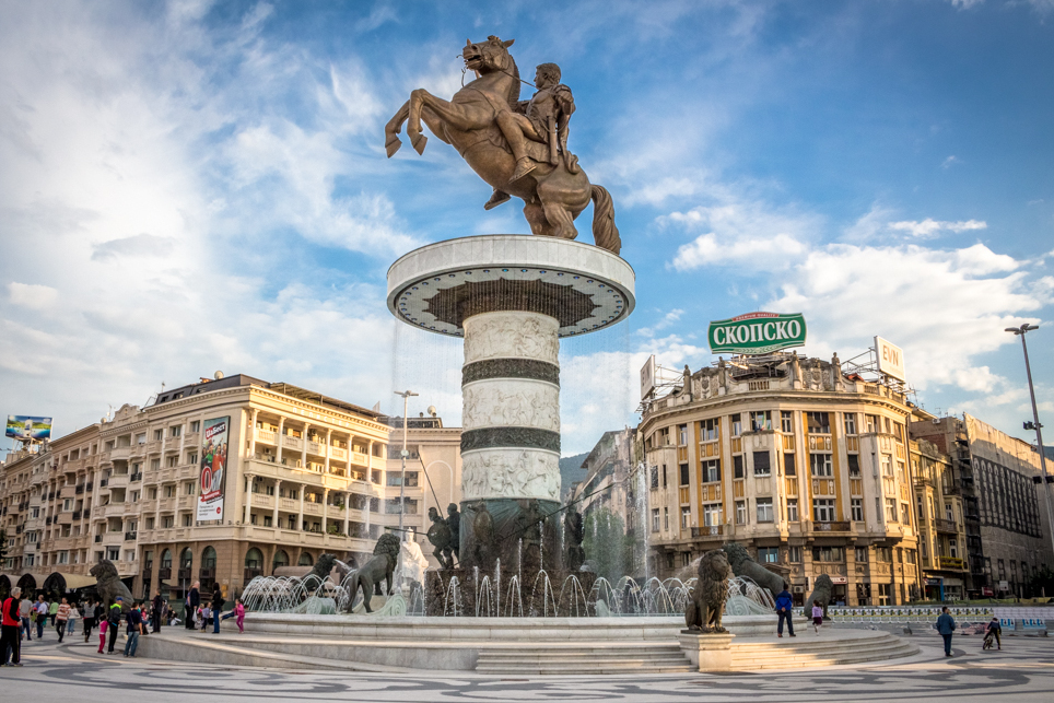 Skopie y la fuente de Alejandro Magno - Skopje | Secret World Trip Planner