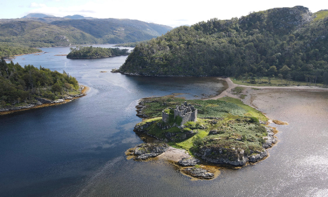 Château de Tioram - Loch Moidart | Secret World Trip Planner