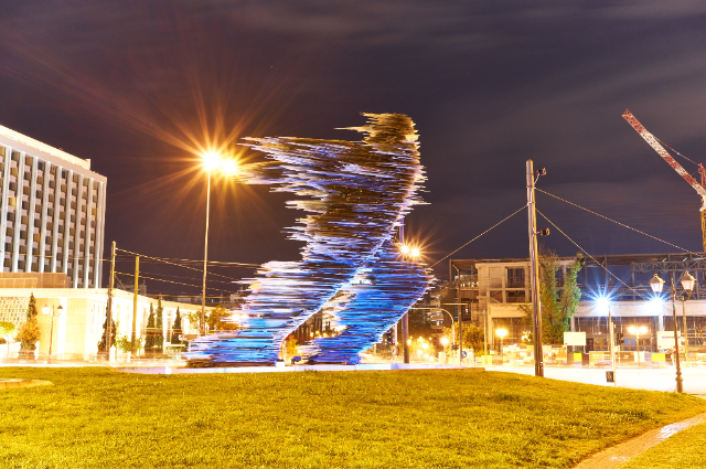 Dromeas, Az athéni üvegfutó: A Sculpture in Motion - Athens | Secret World Trip Planner