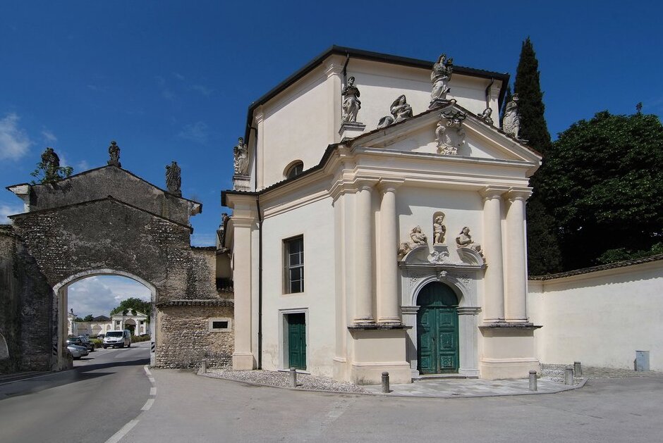 Passariano | La capilla de San Andrés Apóstol - Passariano | Secret World Trip Planner