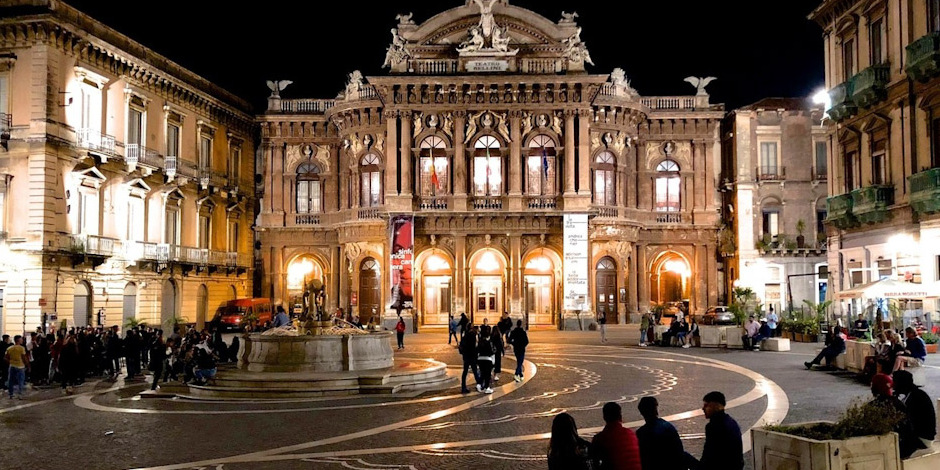 Catania goes on stage: the Bellini theater - Catania | Secret World Trip Planner