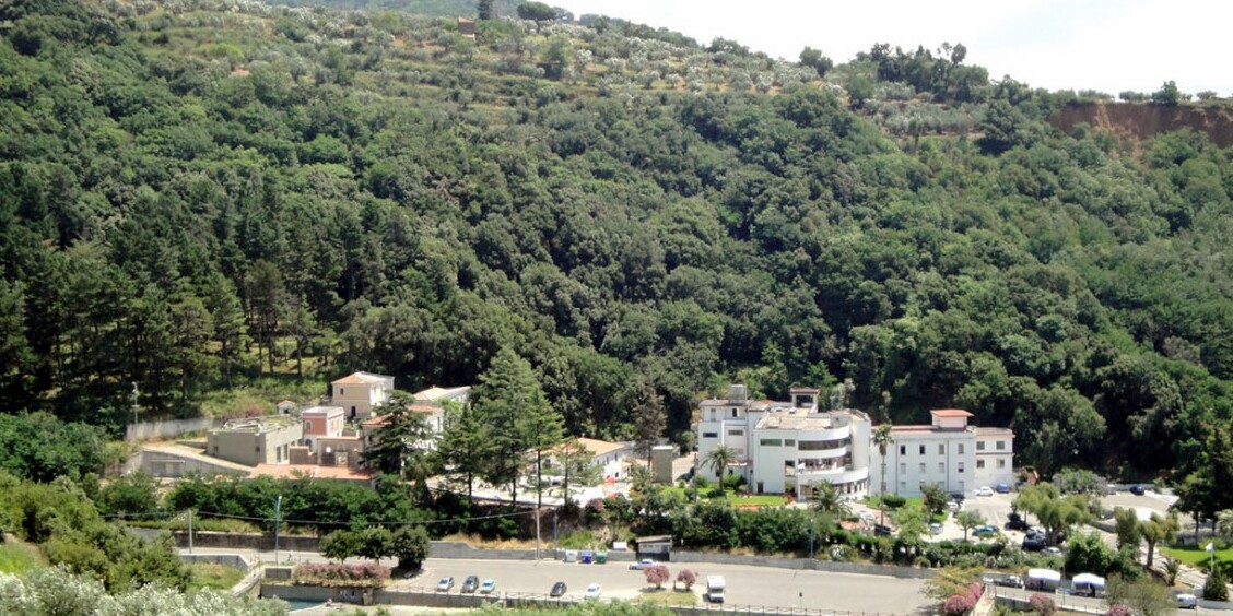 Terme di Caronte. Entre la historia y el bienestar - Caronte | Secret World Trip Planner