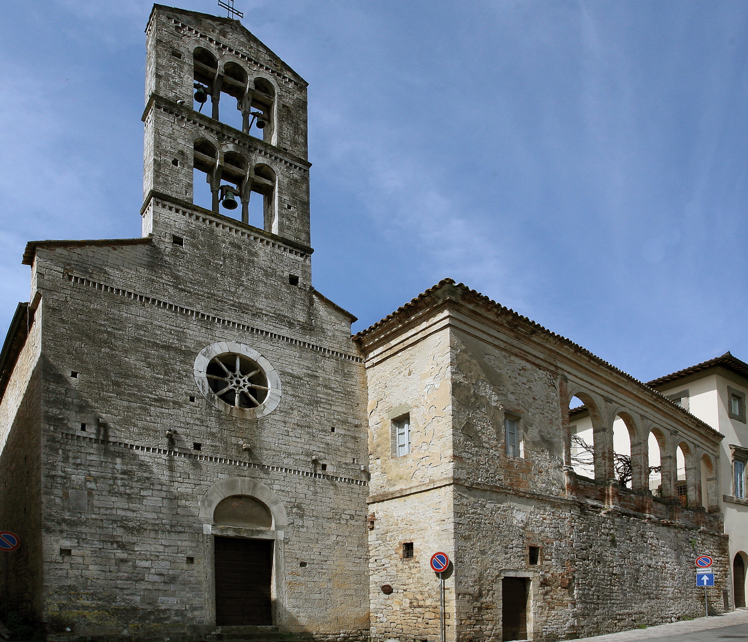 Todi a Kostol San Carlo - Todi | Secret World Trip Planner