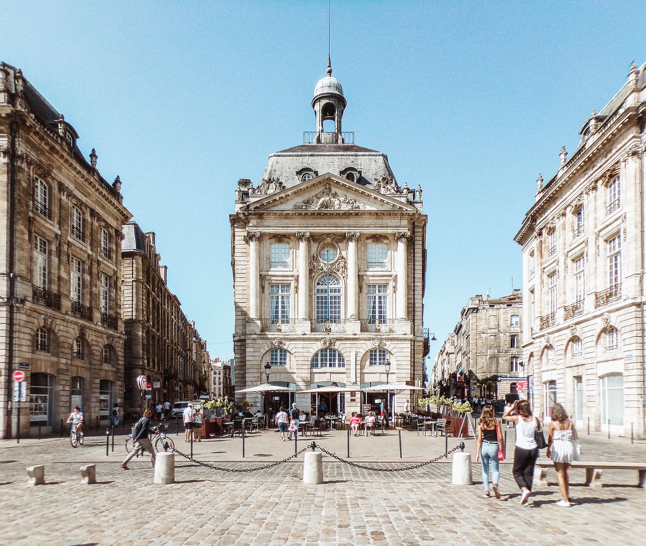 Cannel BS bordelais, er en lækker fransk snack faktisk navnet på quu - Bordeaux | Secret World Trip Planner
