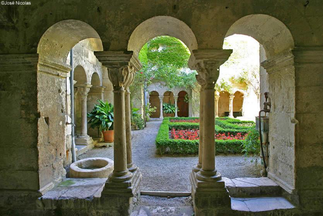 ون گوگ و صومعه سن پل دو مازول - Saint-Rémy-de-Provence | Secret World Trip Planner