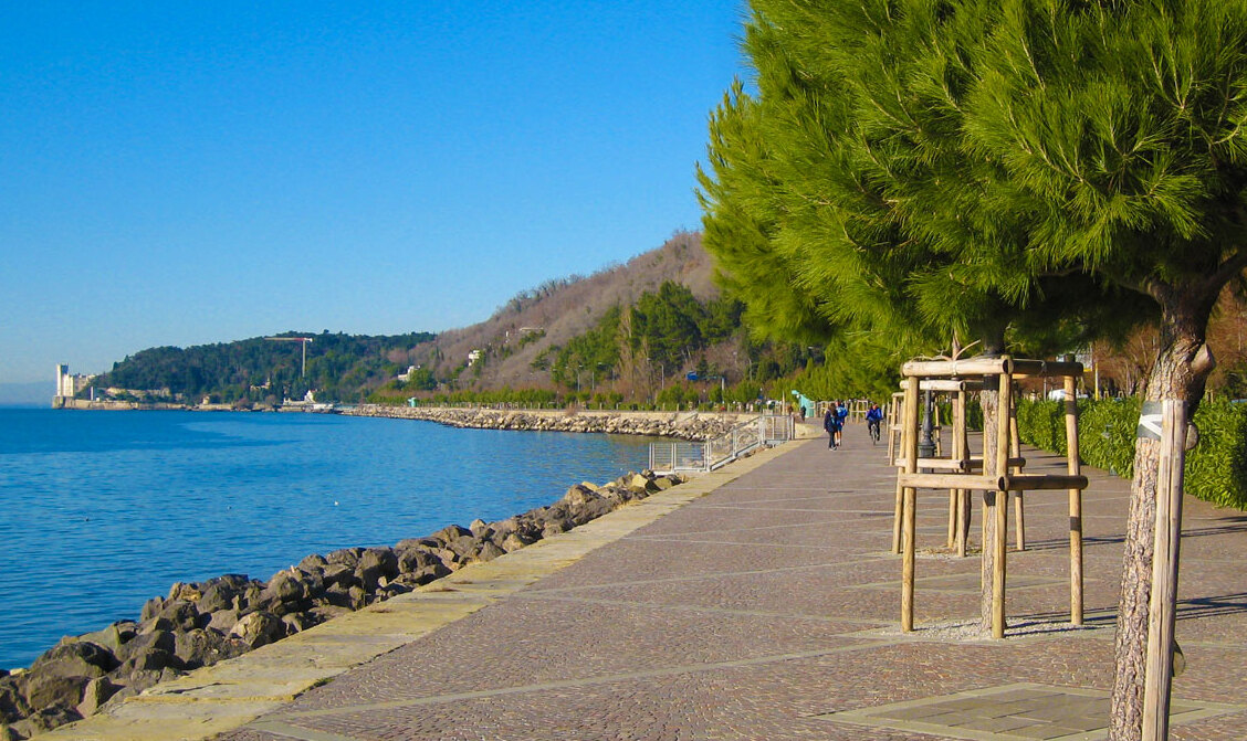Wasserfront von Barcola - Trieste | Secret World Trip Planner