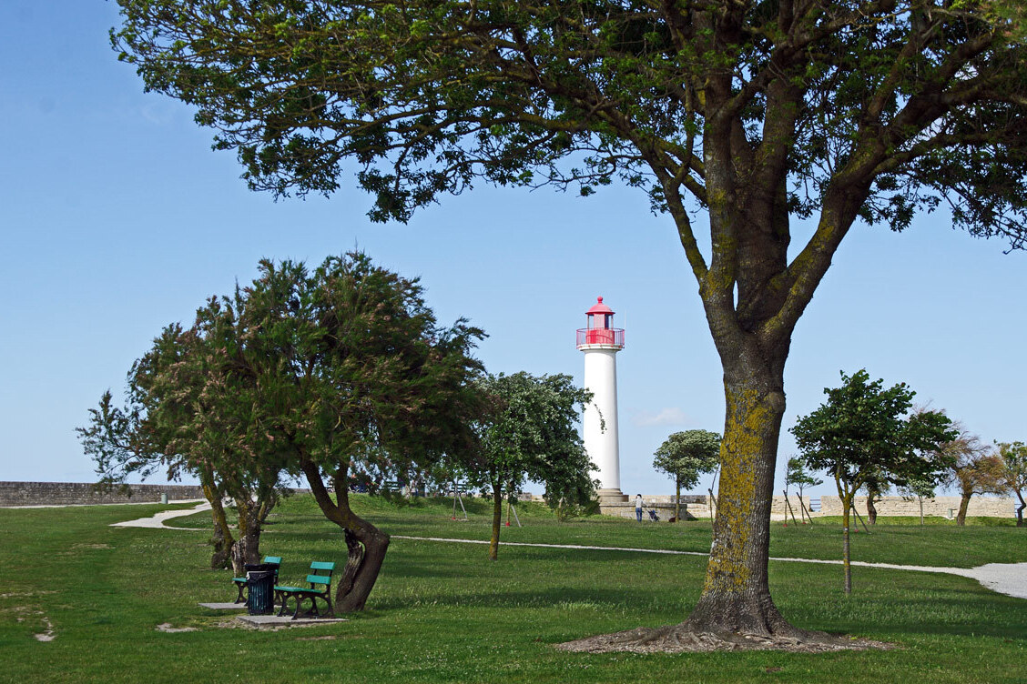 El Faro de San Martín de Ré - Saint-Martin-de-Ré | Secret World Trip Planner
