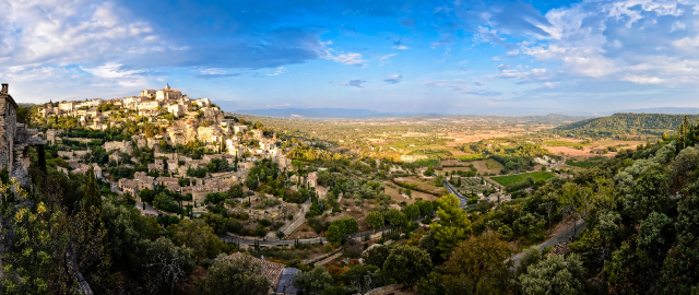 Obec Gordes - Gordes | Secret World Trip Planner
