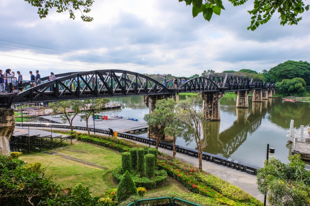 El puente sobre el río Kwai - Tambon Tha Ma Kham | Secret World Trip Planner