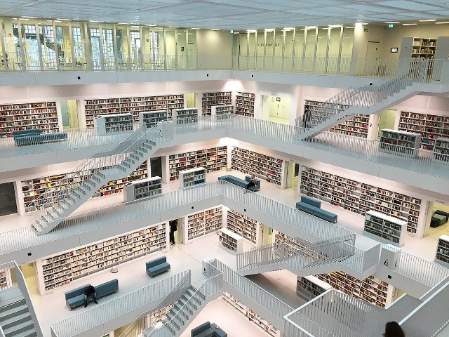 Biblioteka Publiczna w Stuttgarcie - Stuttgart | Secret World Trip Planner