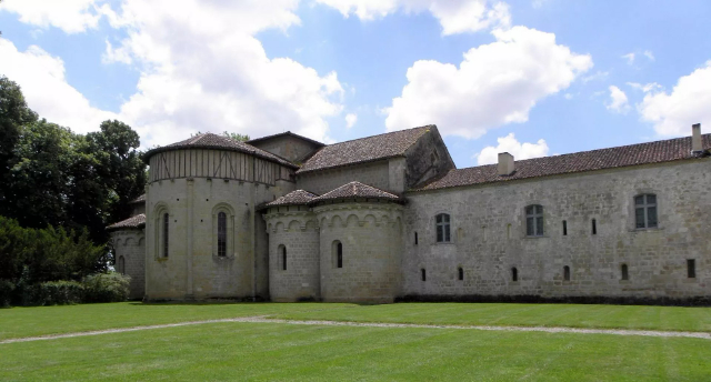 Abadía de Flaran - Valence-sur-Baïse | Secret World Trip Planner