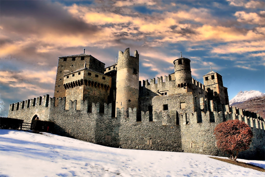Castillo de Fenis - Fénis | Secret World Trip Planner