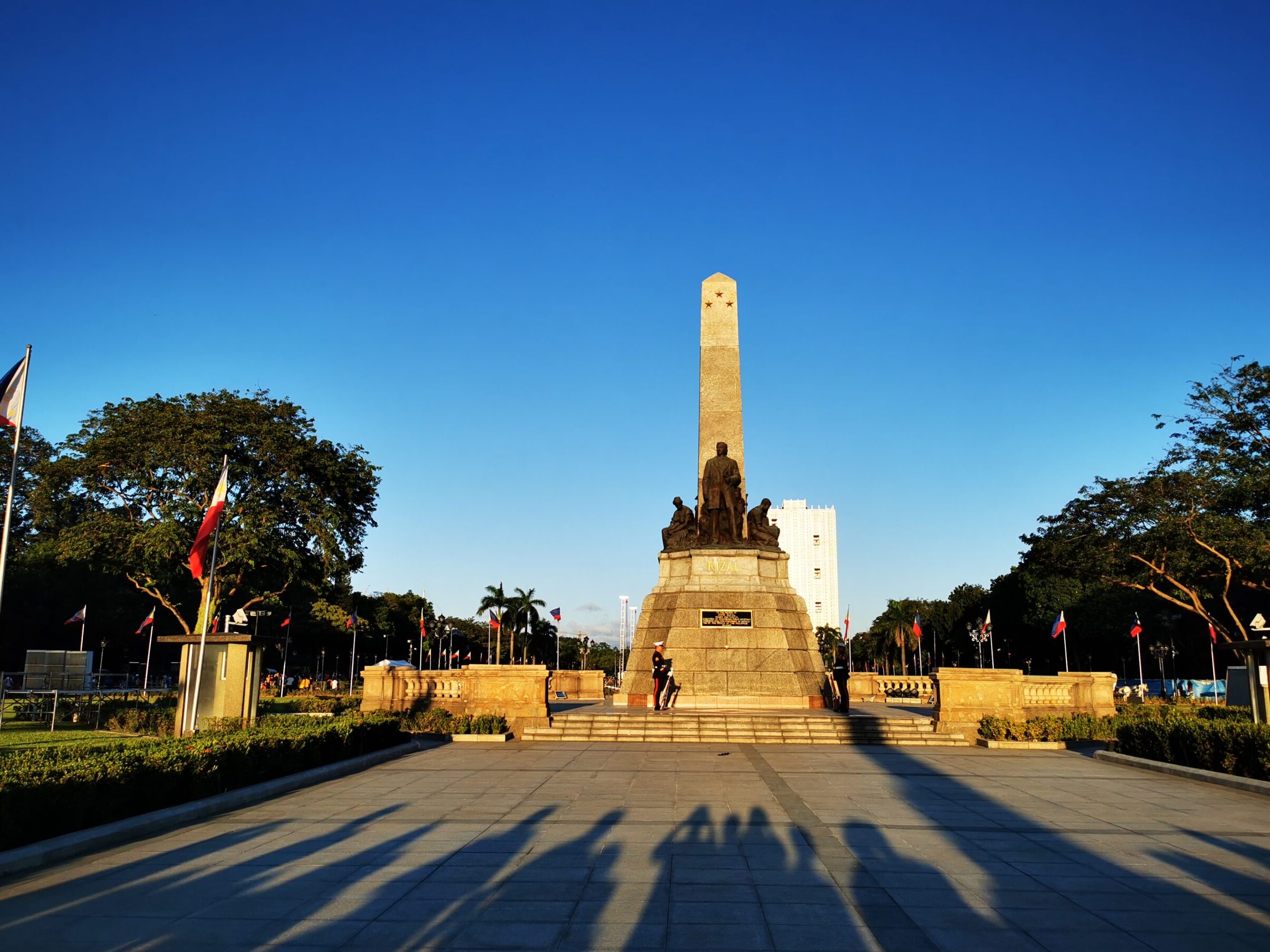 Rizal Park v Manile - Manila | Secret World Trip Planner