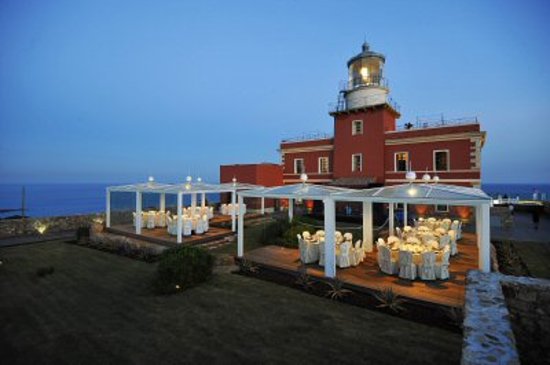 Capo Spartivento Deniz Feneri - Faro di Capo Spartivento | Secret World Trip Planner