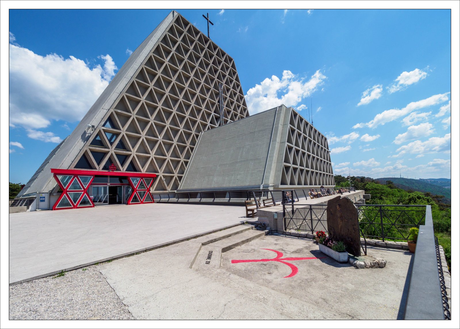 Das Heiligtum des Monte Grisa - Trieste | Secret World Trip Planner