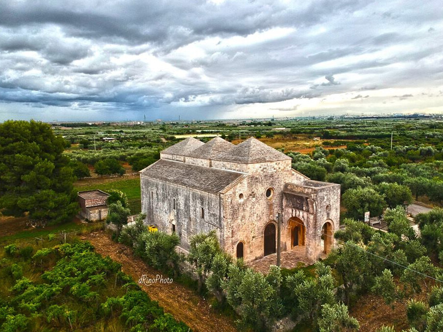 Iglesia románica de Todos los Santos en Valenzano - . | Secret World Trip Planner