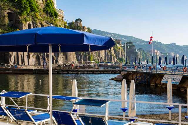 Playa de La Marinella - Spiaggia La Marinella | Secret World Trip Planner