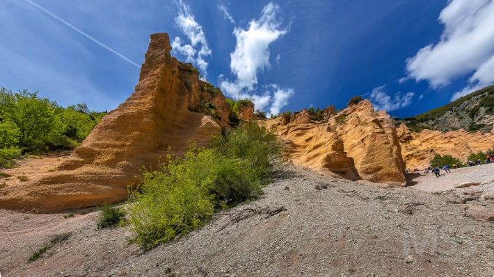 شفرات حمراء من الفشل الذريع - Trebbio | Secret World Trip Planner