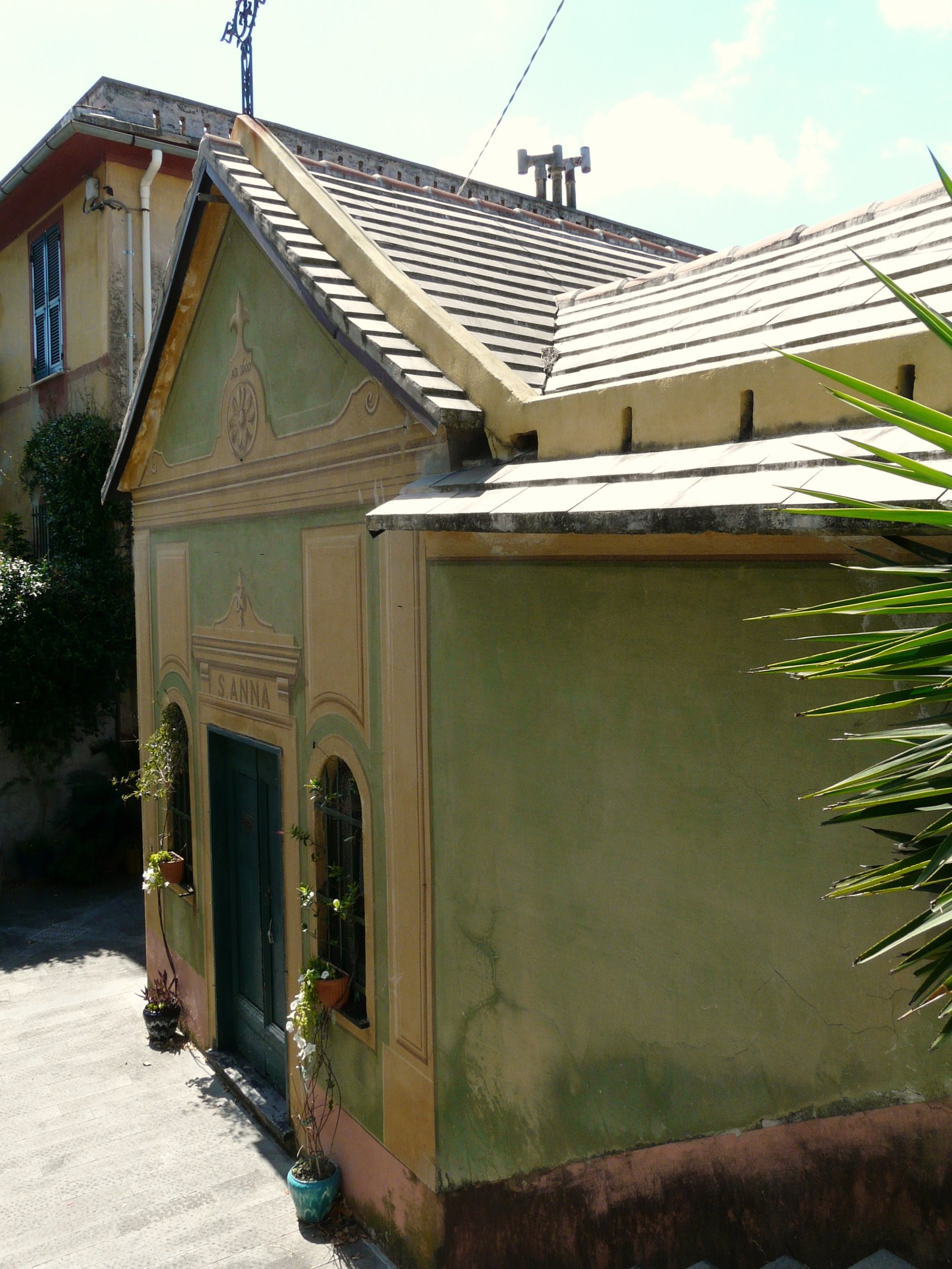 Camogli ed il bellissimo golfo Paradiso - Camogli | Secret World Trip Planner
