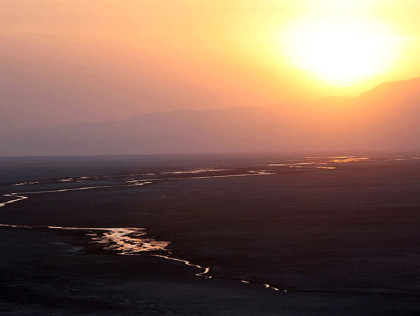 Tanzania: Lake Eyasi is a unique lake - Eyasi | Secret World Trip Planner