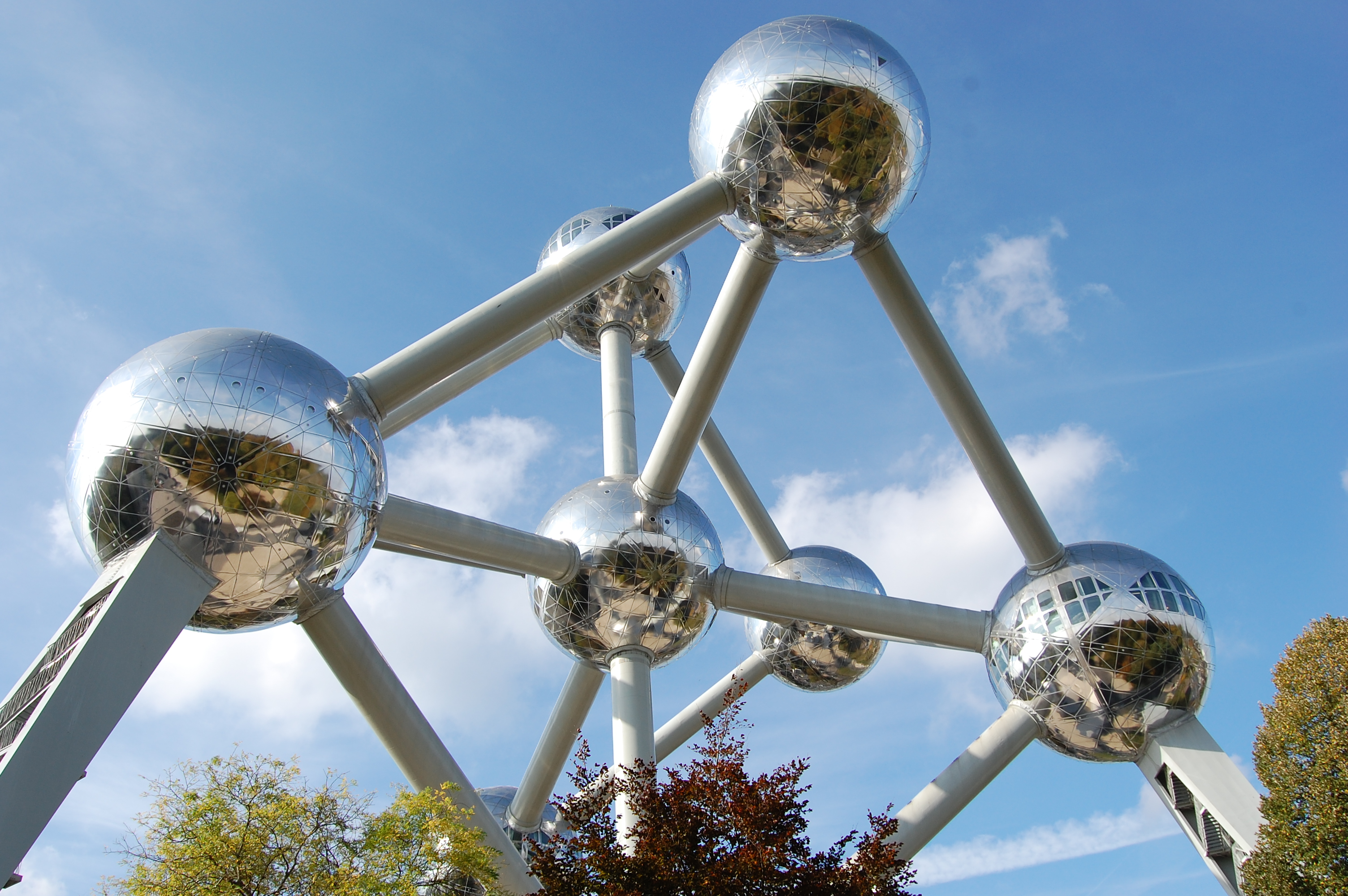 Bruselas: Atomium - Bruxelles | Secret World Trip Planner